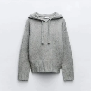Stickad hoodie - Stickad hoodie från zara, som ny! Skriv för frågor💞