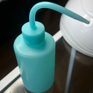 Vattenflaska för fransar - Perfekt för franstvätt 250 ml