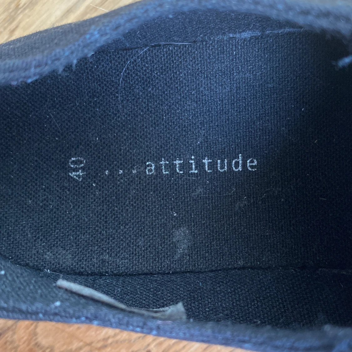 Svarta sneakers  - 92