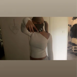 Jättefin tröja - Fin tröja som endast är använda 1 gång