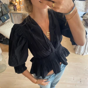 Blus - SUPERSNYGG!! Tryck gärna köp nu ❤️❤️