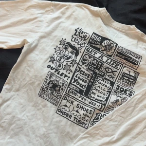 skate tröja med tryck - Skit cool skate tröja med tryck på ryggen, sryks innan jag postar💗