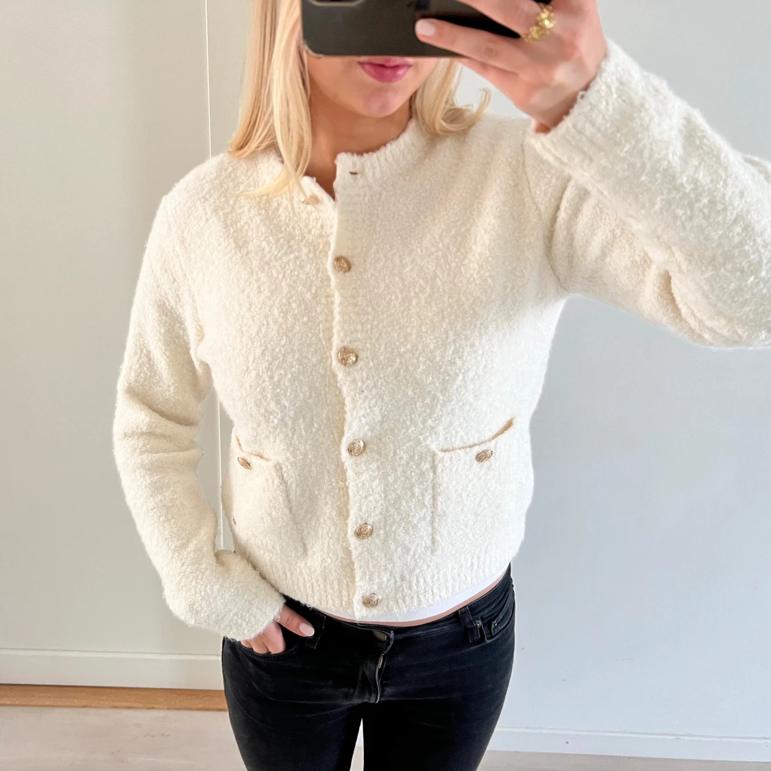 Kofta med guldknappar - 90