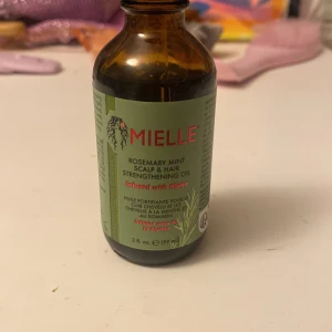 Mielle hårolja - Köpt för 139kr och säljs för endast 60kr. Oanvänd! 