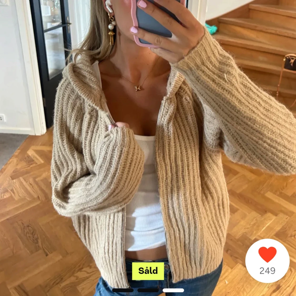 Beige ribbad kofta - 90