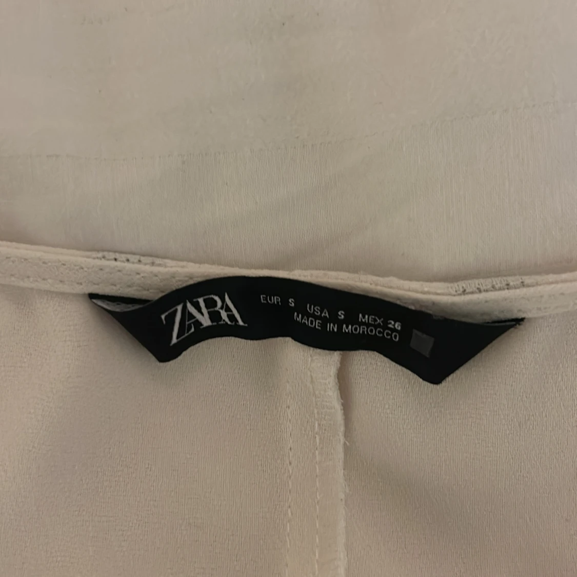 Vit omlottblus från Zara - 91