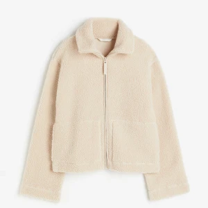 Beige teddyjacka HM - Populär beige teddyjacka från hm, jättefin nu i vinter!
