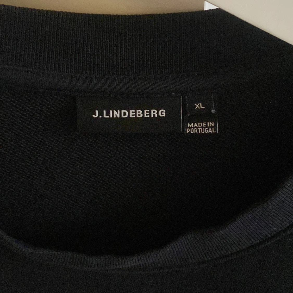 Svart långärmad tröja från J.Lindeberg - 90