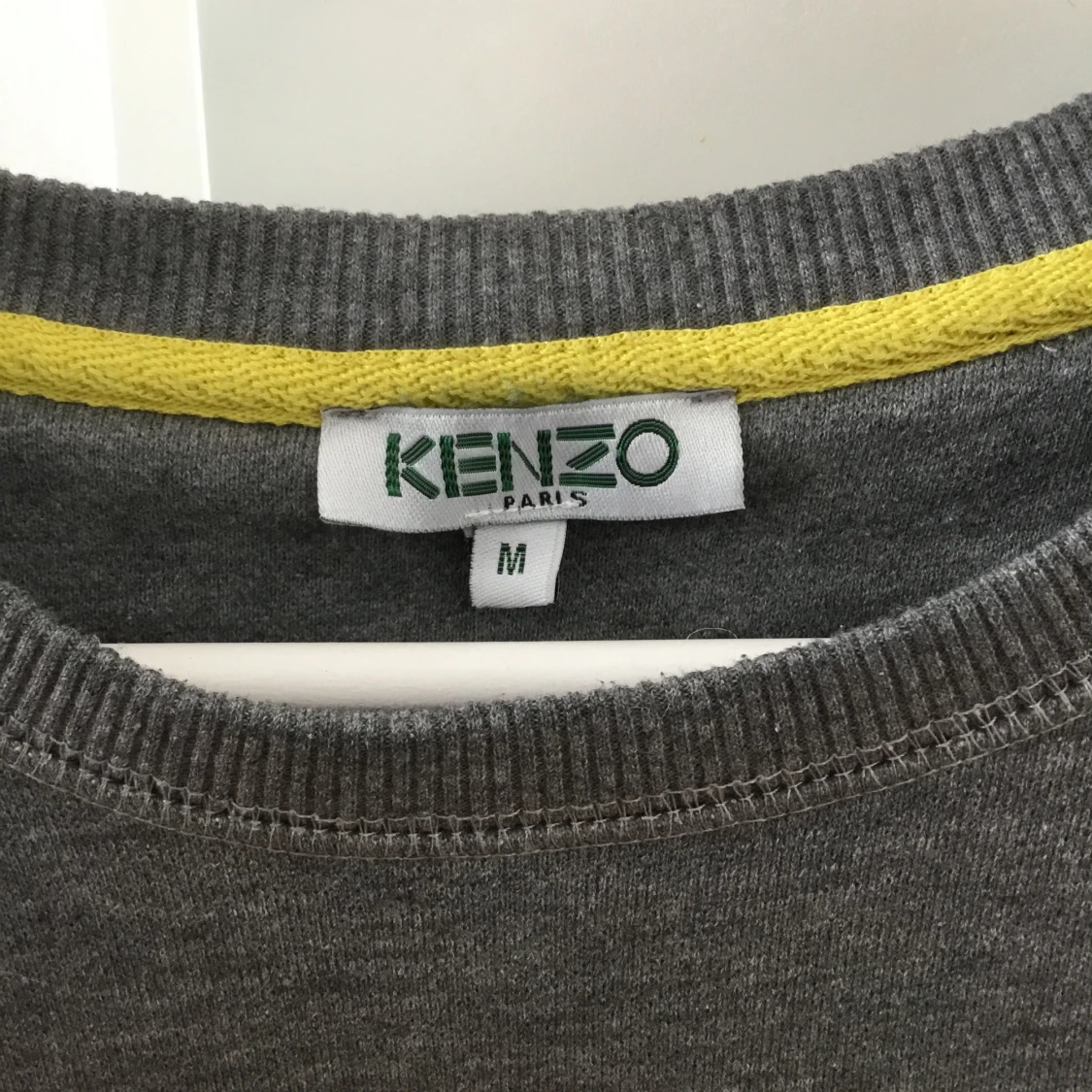 Grå sweatshirt från Kenzo med tigerbroderi - 92