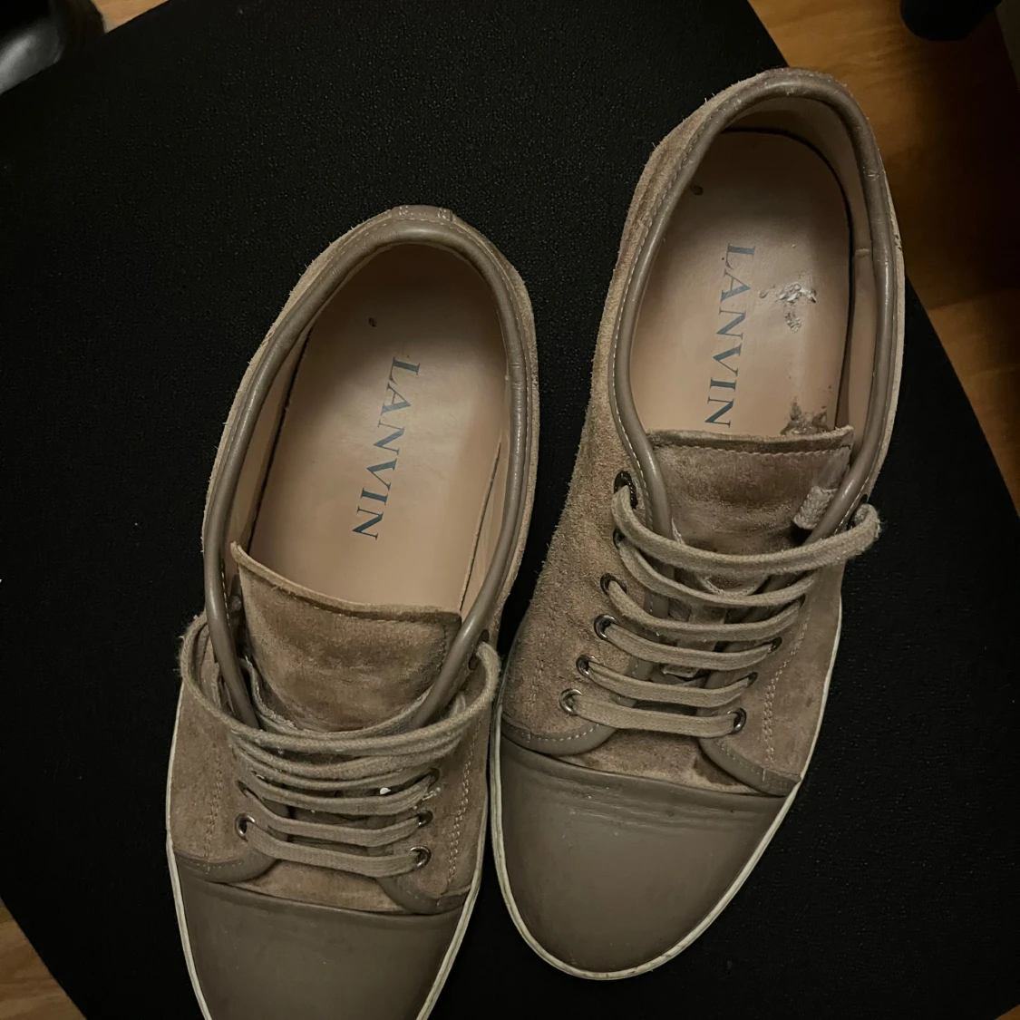 Beige sneakers från Lanvin - 91