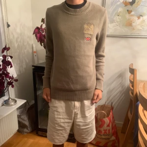 morris tröja - riktig fet olivgrön morriströja som endast är testad så skicket är 10/10