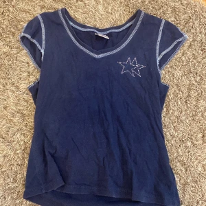 Blå t-shirt - Cool t-shirt