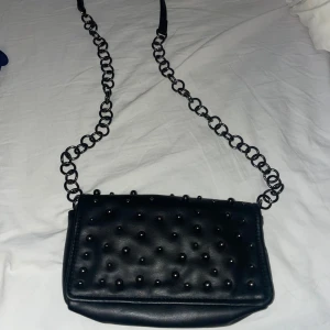 Väska Zara - Axelväska zara bra skick 