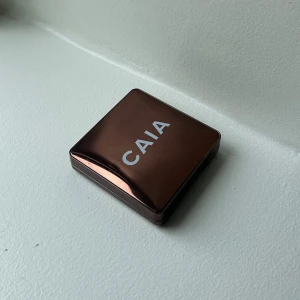 Caia bronzer La digue - Superfin bronzer ifrån Caia i färgen La Digue💕 Endast testad ett fåtal gånger nästintill all produkt finns alltså kvar💕 