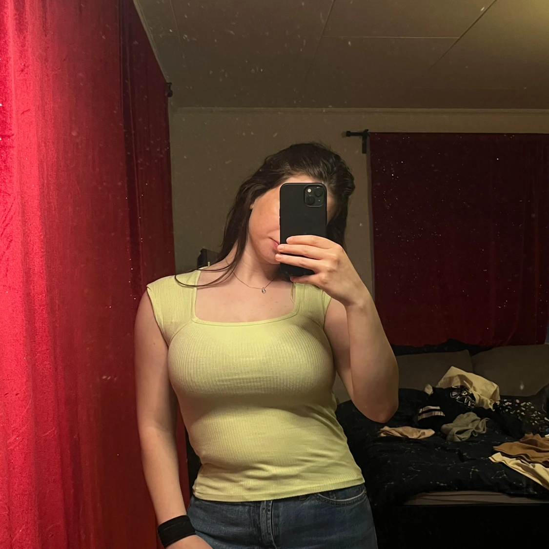 Ljusgrön ribbad topp