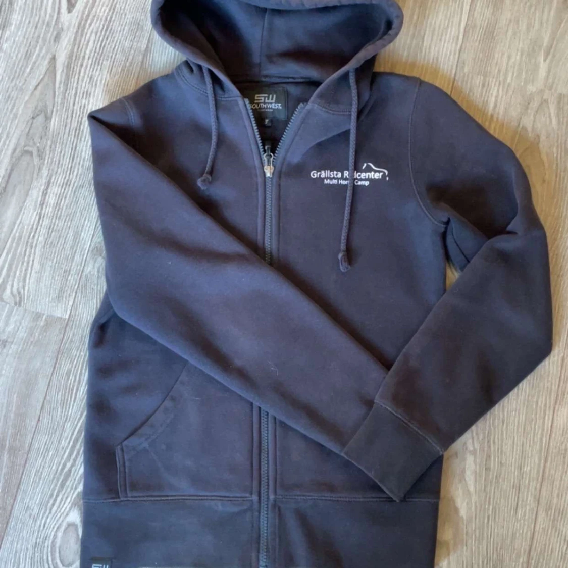 Grällsta ridcenter tröja!