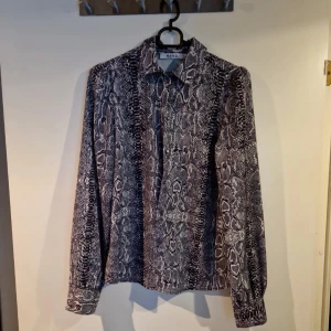 Skjorta  - Fint skick. 