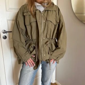 Jacka - Cool grön jacka!💚