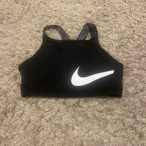 Nike sport-bh  - En sport bh från Nike med fin rygg