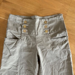 Kostymbyxor  - Jätte coola vintage kostymbyxor köpta på second hand i Berlin⭐️