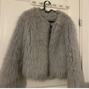 pälsjacka - superfin men använder inte