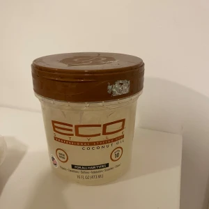 Hårgelé  - Hårgelé från normal, endast använd några gånger du ser hur mycket som är kvar på bilden, pris kan diskuteras