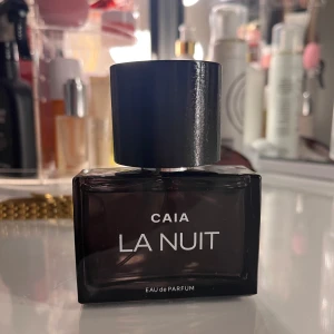 CAIA La Nuit parfym 50ml - Endast testad🖤