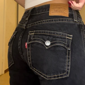 Levis noughties bootcut - Nya Levis bootcut jeans, utan prislapp. Pris går att diskutera. Storlek 27 