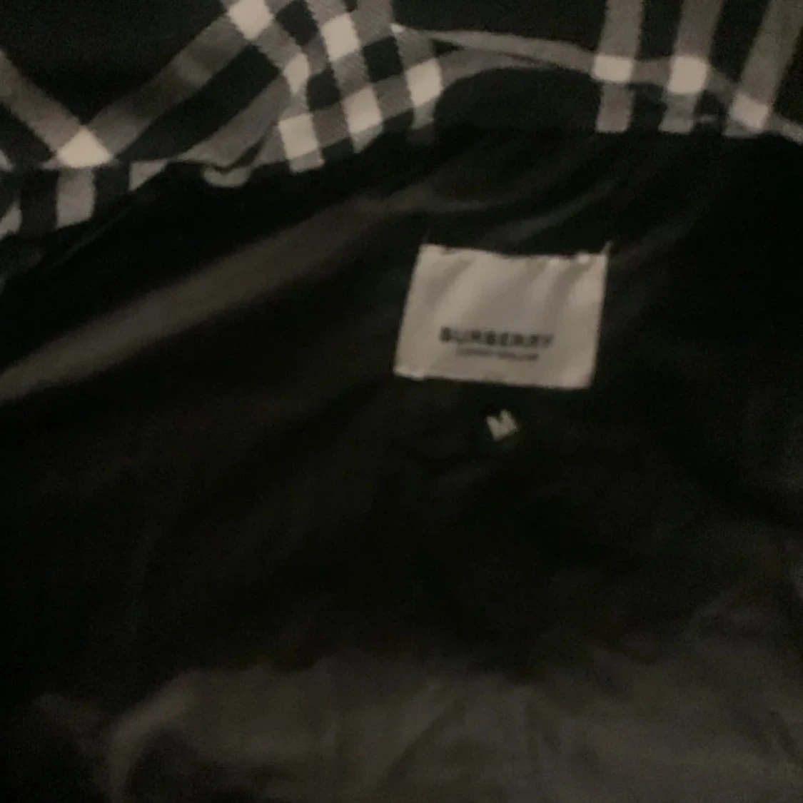 Burberry jacka  - 92