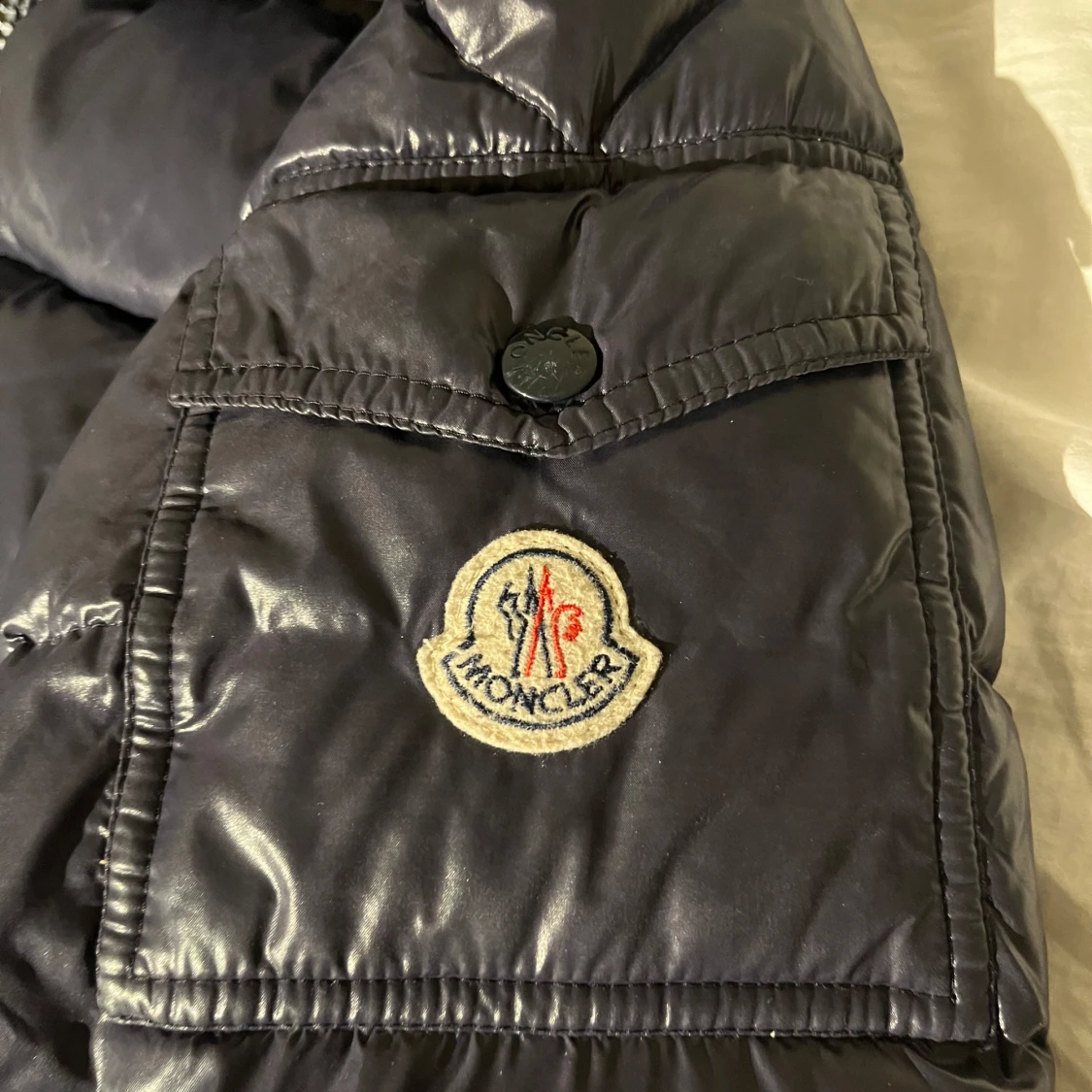 Moncler  - 90