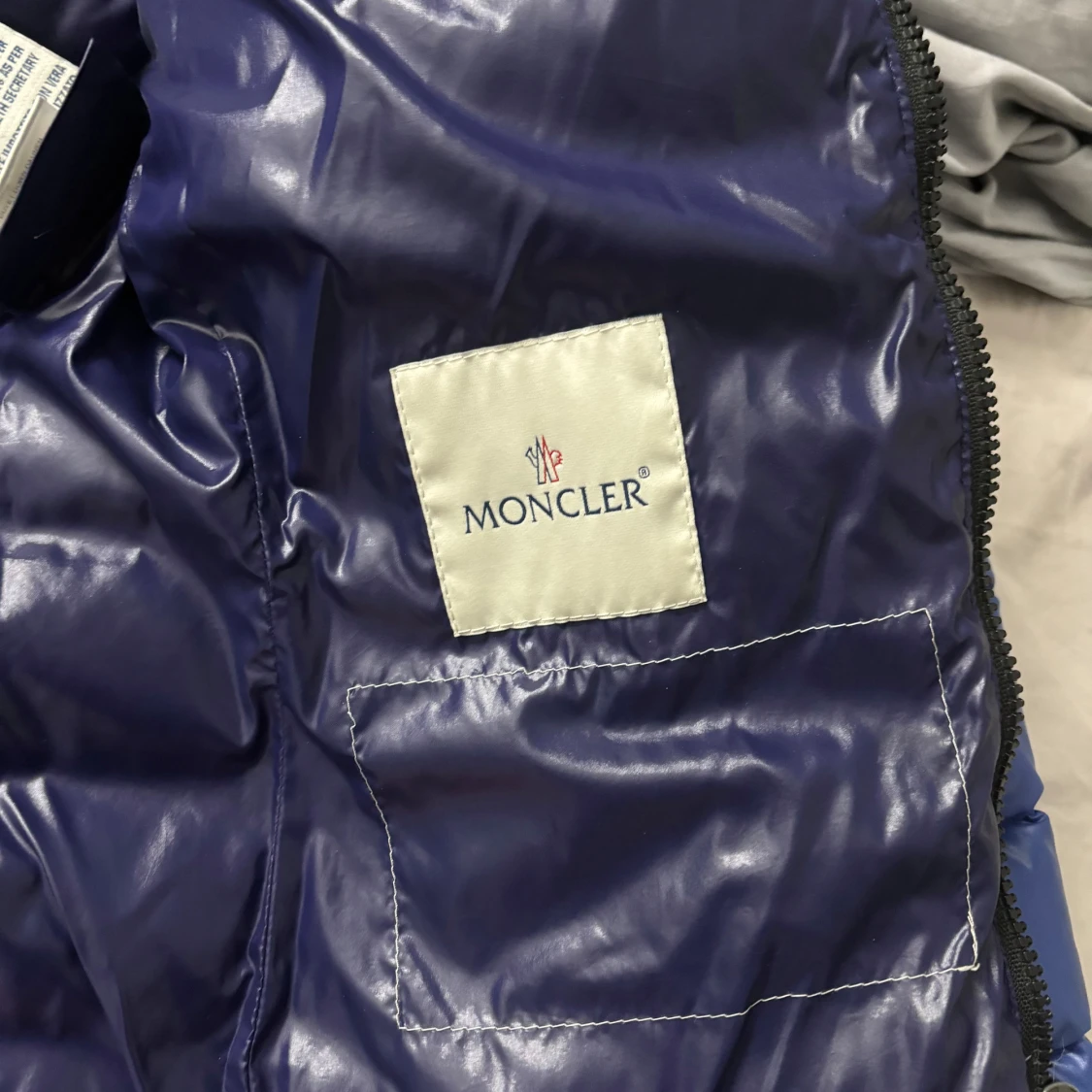 Moncler jacka  - 92