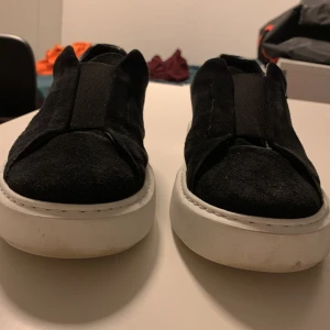  Mocka tre 60 skor -  Storlek 43