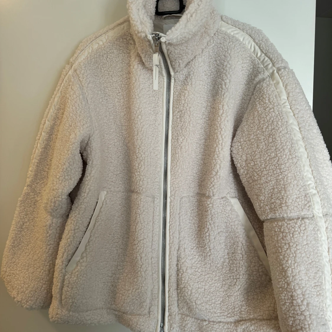 Vit teddyjacka  - 92