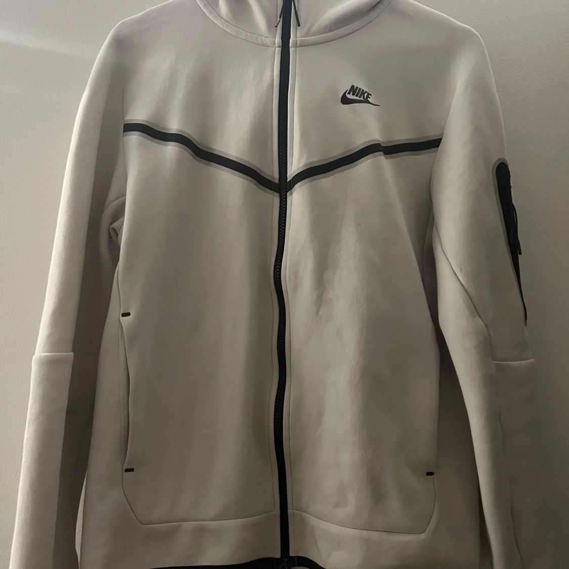 Vit hoodie från Nike