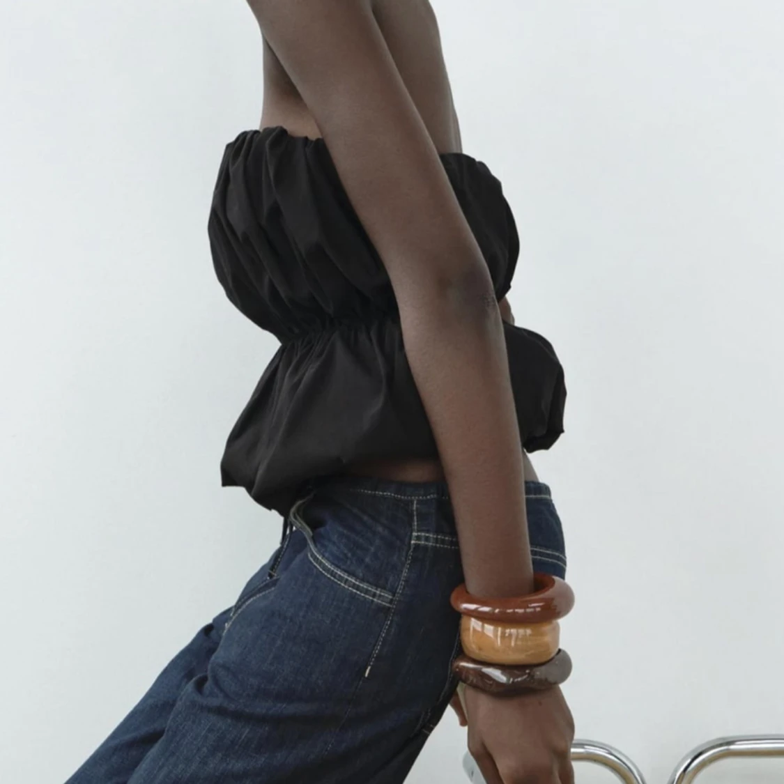 Svart axelbandslös topp - 90