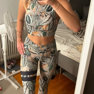 Stronger set  - Snyggt Stronger set använt fåtal gånger💗