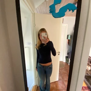 Vero Moda Bootcut Jeans - Bra skick, stretchiga bootcut jeans från vero Moda! 