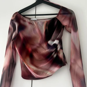 Cool festtopp - Snygg fest topp med coolt mönster 