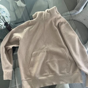 Tröja - Fina tröja i fin färg