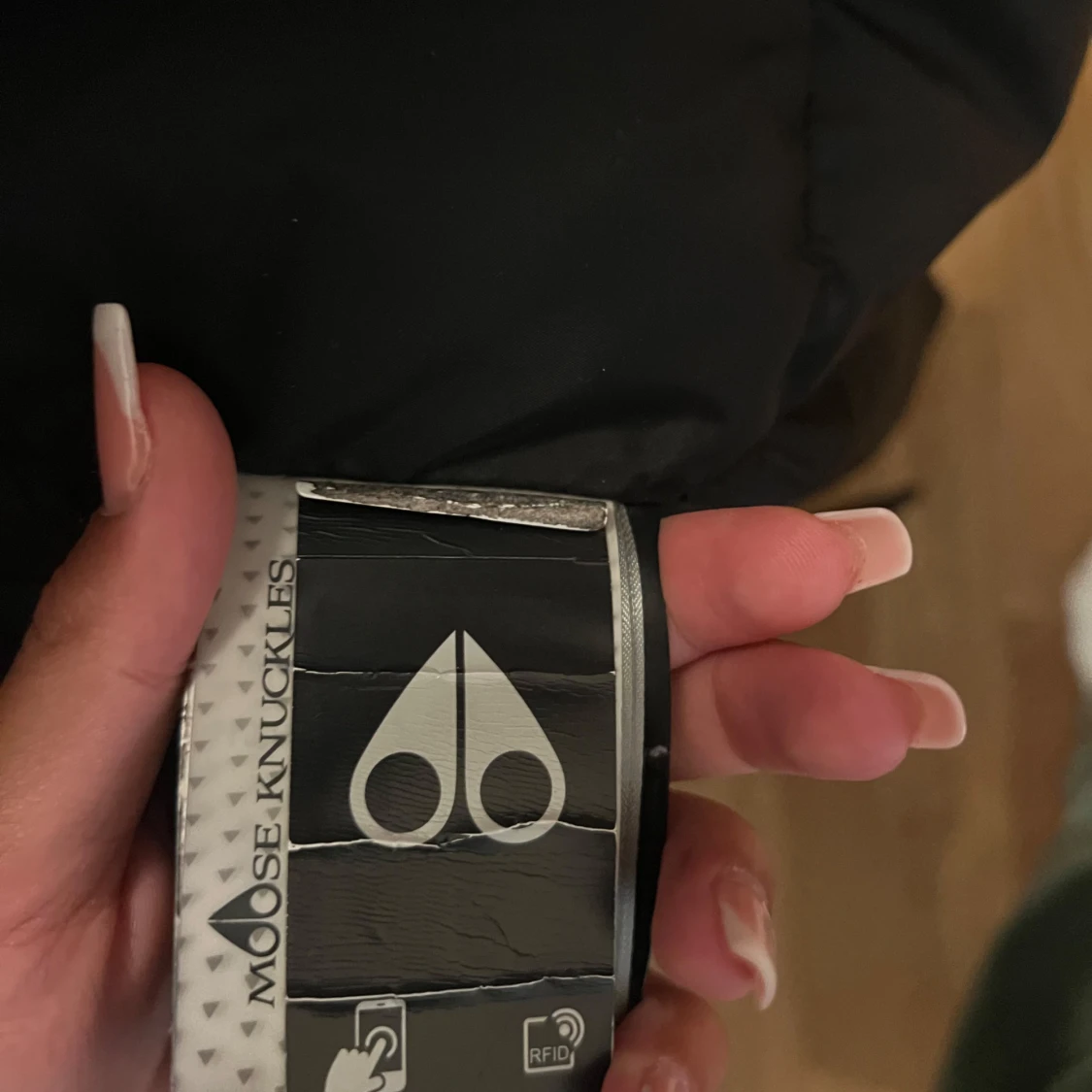 Svart dunjacka från Moose Knuckles - 92