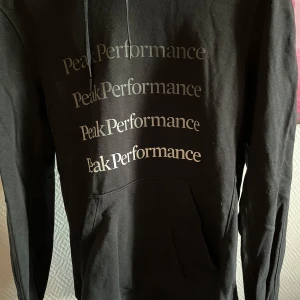 Peak hoodie & byxa - Nyskick