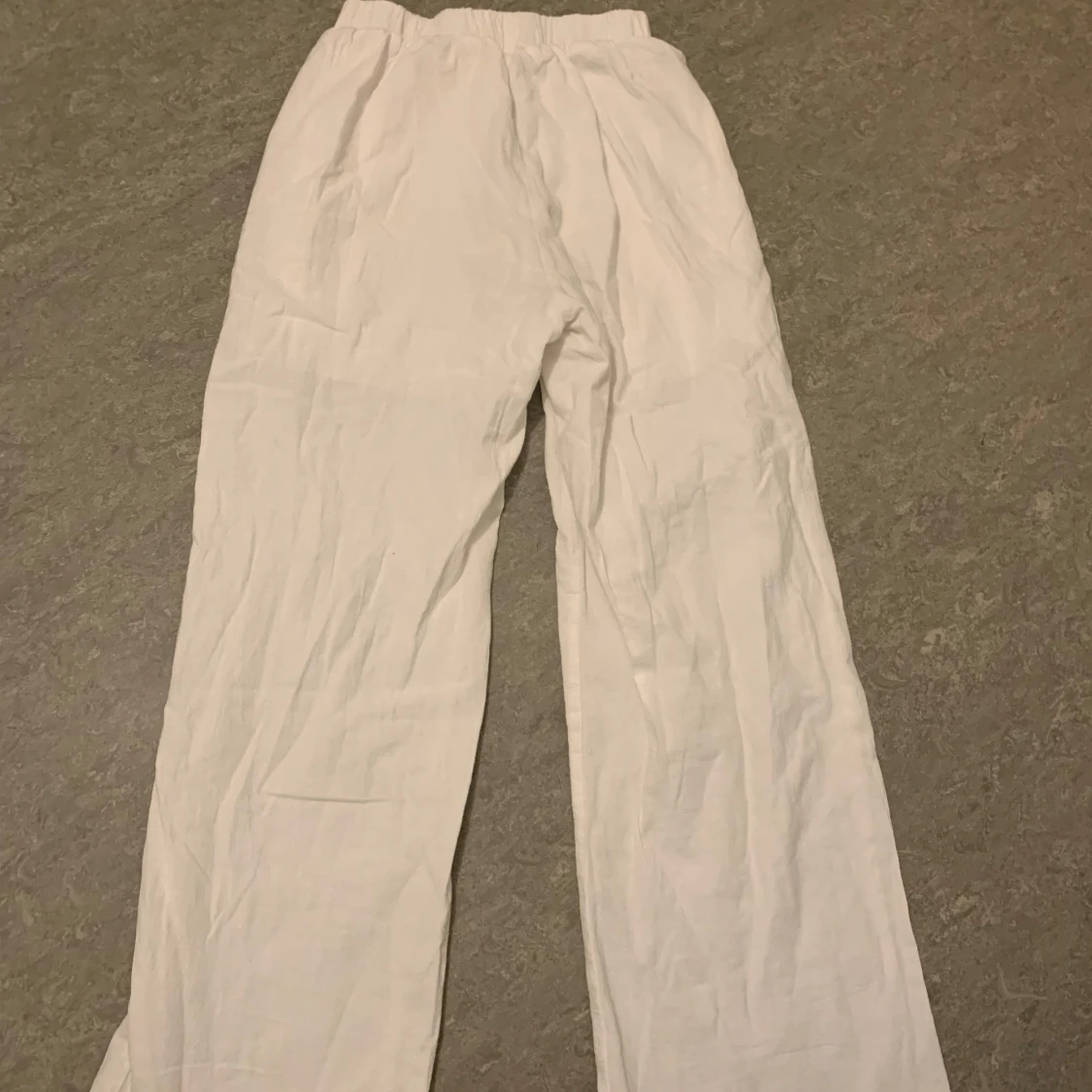 Vita linnebyxor med elastisk midja - 1