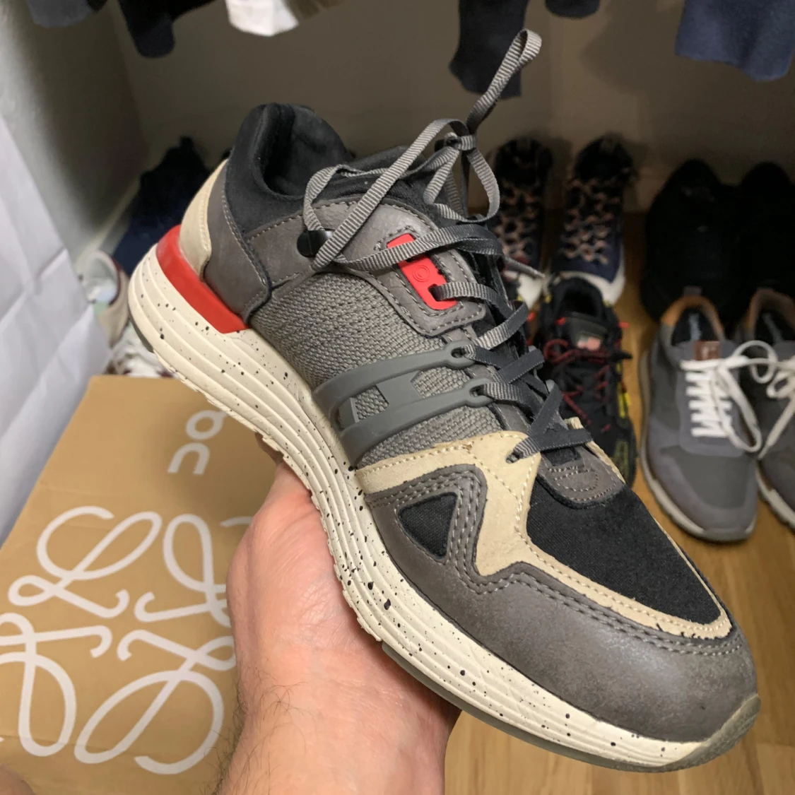 Grå sneakers från Colmar - 1