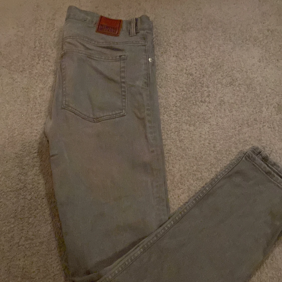 Grå jeans från Weekday - 4