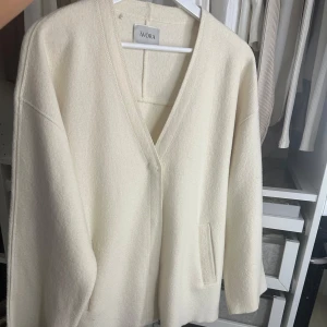 AVORA Roma cardigan  - Ny