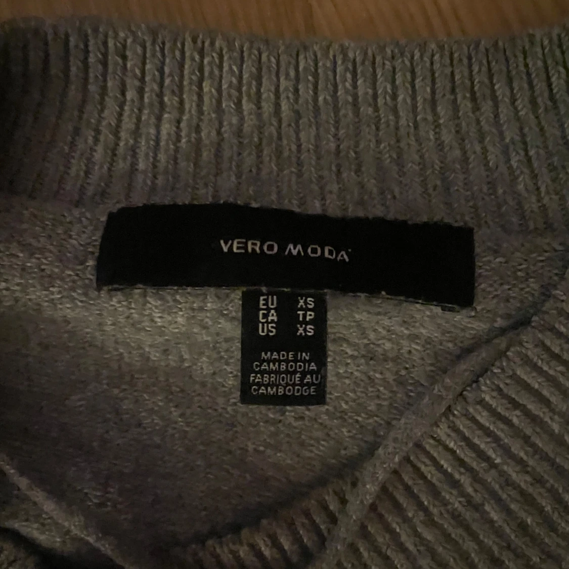 Grå tröja från Vero Moda - 1