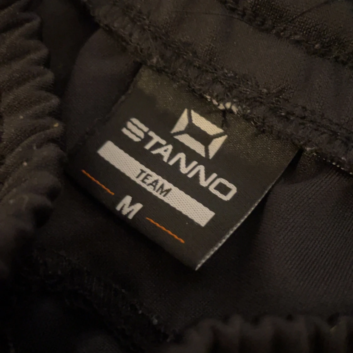 Svarta träningsbyxor från Stanno - 2