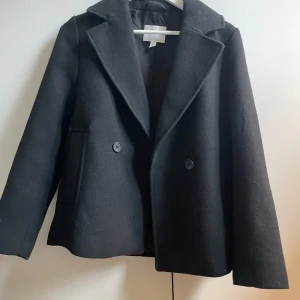 Kappa/jacka - Supersnygg jacka från hm. Används inte så därför säljer 