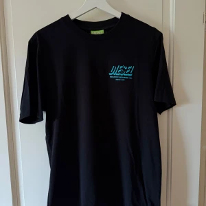 Diesel svart T-shirt  - Diesel svart T-shirt - M