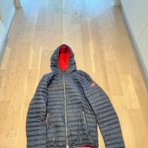 Colmar jacka  - En perfekt colmar jacka till hösten i riktigt gott skick.